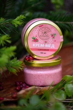 Фото Крем-мед с брусникой, 100 мл